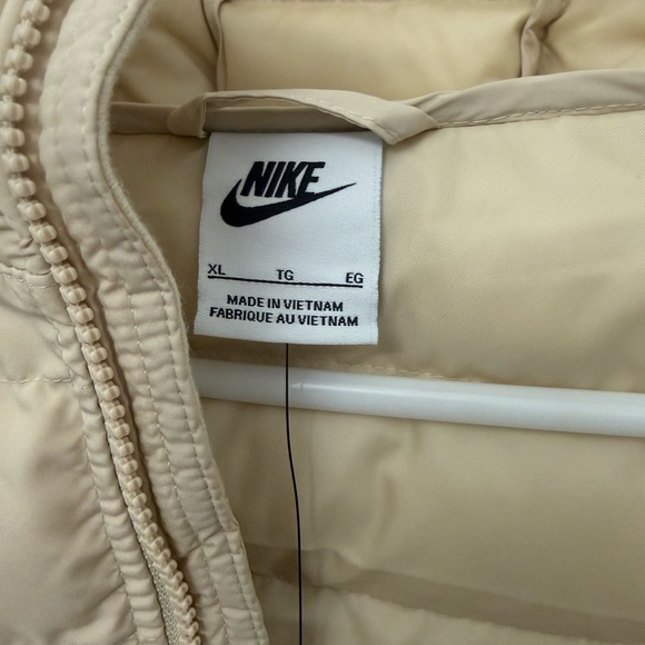 Nike Kids Loose hooded  Puffer Jacket size XL new - Picture 7 of 12